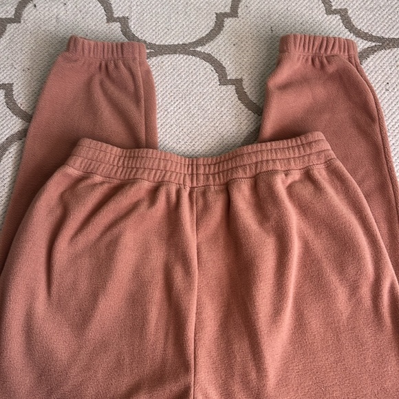 Beyond Yoga polar fleece jogger sweatpants - Picture 2 of 12